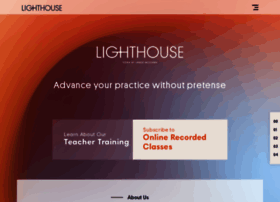 lighthouseyogaschool.com
