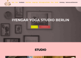 iyengaryogastudioberlin.de