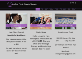 smilingcircleyoga.com